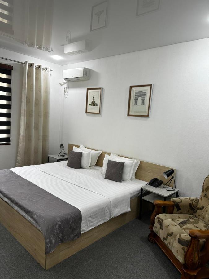 Temurkhan Hotel Tasjkent Exteriör bild